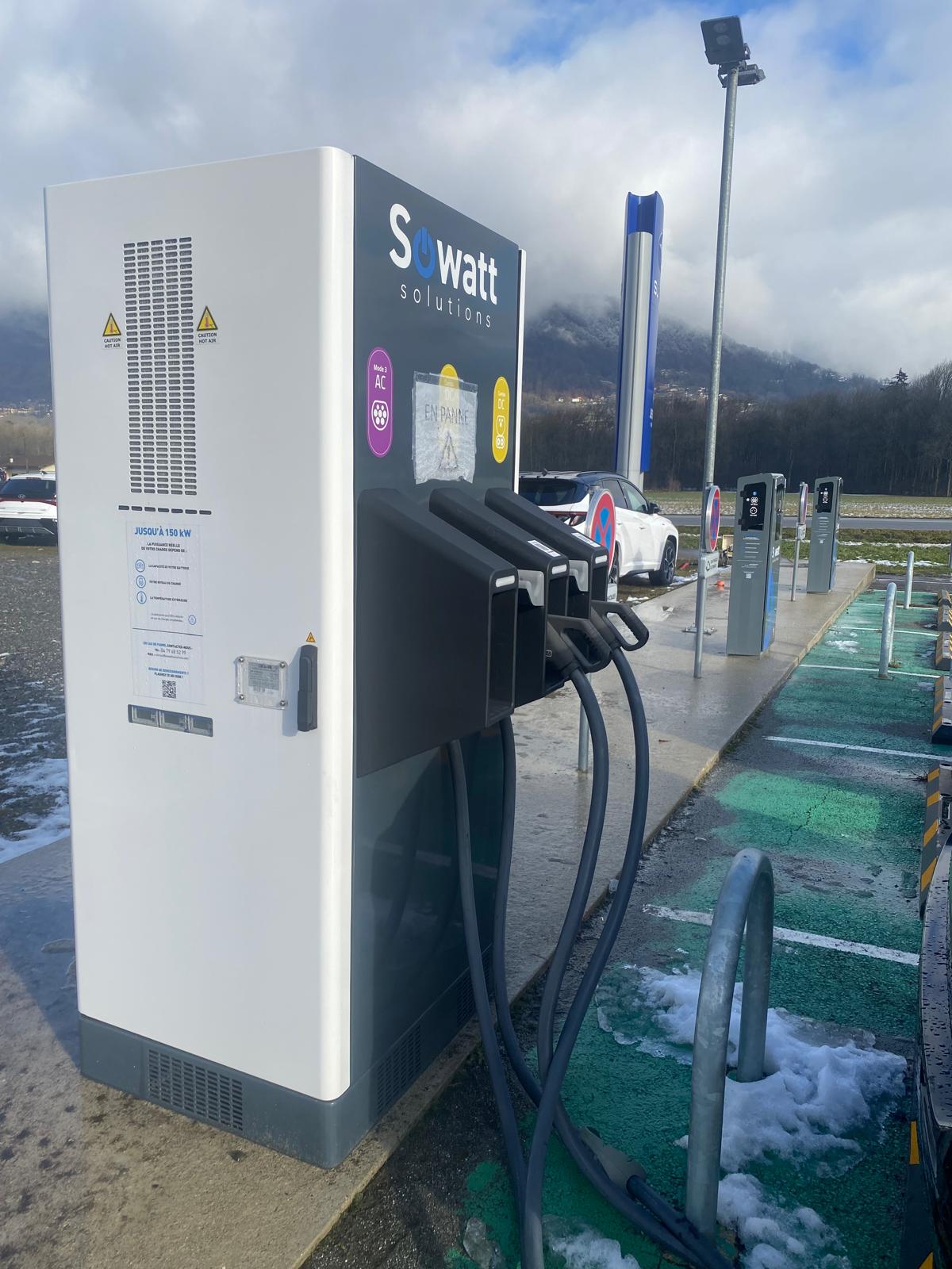 borne de recharge pour véhicules électriques